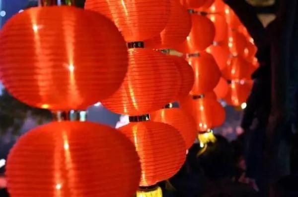 元宵节的由来和习俗（元宵节到了快给孩子讲讲节日的由来和习俗吧）