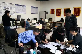 夫妻档做“黑老大”、暴力垄断汽修业，东莞扫黑除恶专项斗争案例展播图片