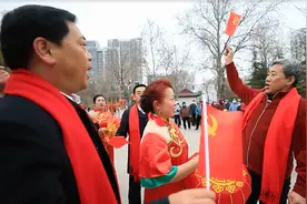 41秒｜潍坊昌乐县：红歌快闪颂党恩 民俗线上闹元宵图片