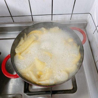 花胶花菇猪骨汤 花胶炖花菇