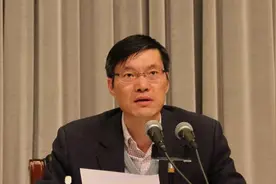 马春雷任上海市政府秘书长图片