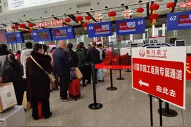 四川南充顺庆：贴心服务 近九成农民工实现返岗就业，部分民工专机接送图片