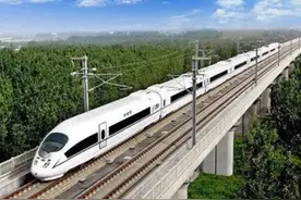 被限高失信人员居然能买到高铁票？严惩图片