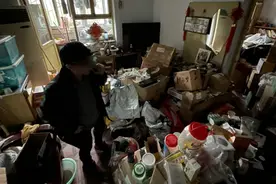 八旬大爷送养女2套房，后面事让他痛悔！欲以自诉方式追究养女刑责图片