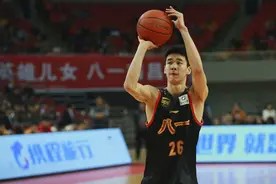 对话│上海久事新援郭昊文：我比一年前强太多了，场上见吧图片