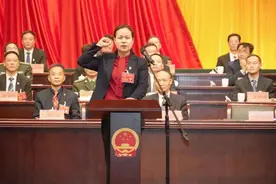 许红莲任海宁市人民政府市长图片