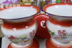 中国痰盂海外走红！沪上小铺坚守老字号 传统国货焕发新活力图片
