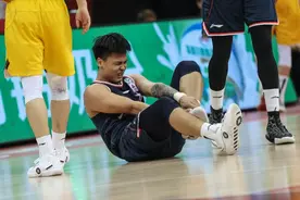 专访全明星南区“票王”、广东后卫赵睿：有机会愿再展示扣篮图片