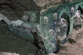 意大利考古学家发现2000年前罗马战车 几乎完好无损图片