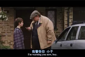 今天起，教师可大胆对熊孩子点名批评罚站！惩戒尺度怎么把握？上海一学校：和家长约定好图片