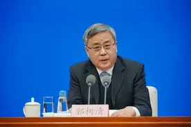 郭树清：房地产核心问题是泡沫比较大，买房子为了投资很危险图片