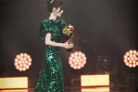 鞠婧祎吴宣仪洒水后续：两位美女互相关注了图片