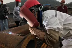 40万粉丝关注！宁波“女焊子”火爆网络，她才是该追的网红图片