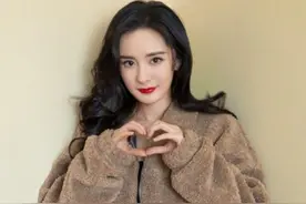 女版方文山？杨幂17岁时创作的歌词曝光：哀伤伴着笑飘过山道图片