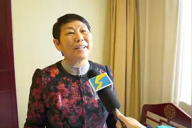 聚焦2021全国两会丨全国人大代表刘文玲：建议加大资金支持力度 支持沂蒙老区乡村振兴视频封面
