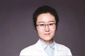 男孩学校里总被欺负，得了抑郁症！“告诉爸妈也没用，他们只会说我！”杭州精神病院女医生讲述的这些事，令人警醒图片