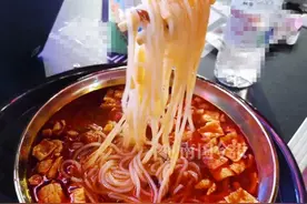 柳州米粉价格涨涨落落，春节13元1碗的螺蛳粉，还会回到“亲民价”吗？图片