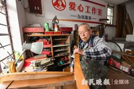 80岁的“活雷锋”赵琪：为民服务 乐在其中图片