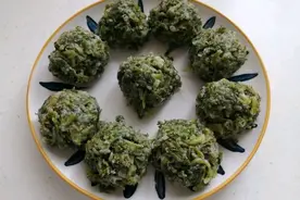 小楼一夜听春雨，今朝满城荠菜香图片