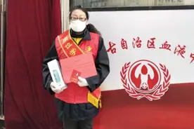 用爱驾行 诠释青城“最美公交人”图片