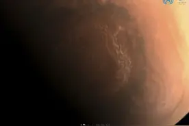 转发收藏！天问一号拍摄高清火星影像图片