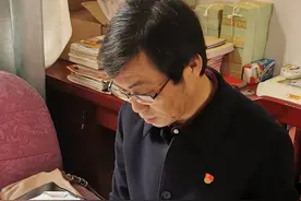 开学伊始下基层，一路叮嘱开新局图片