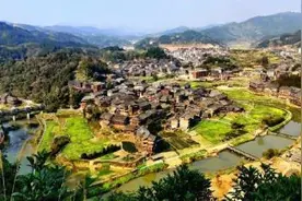 来三江进行一场旅行狂欢吧图片