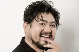 《赘婿》耿护院下线，原来演员王成思的小表情偷师自沈腾丨专访图片