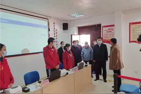 「全面起势 奋力突破」青岛市南区委副书记、区长高健到八大峡街道挪庄社区调研全员核酸检测筹备工作图片