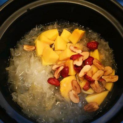 喝一碗抵30张面膜？干了这碗“木瓜银耳牛奶羹”