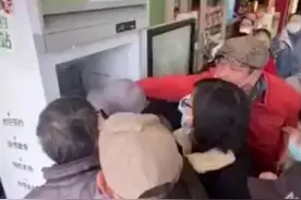 上海肯德基食物银行疑遭哄抢，肯德基：将改为“专人派发”图片