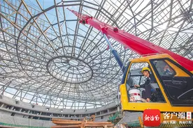 海口五源河体育馆进入室内施工阶段 预计今年12月底竣工交付图片