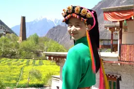 最美金花秀家乡①美人谷里看美人 感受神秘村落图片