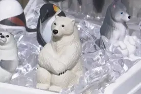 小玩具大市场 全球最大扭蛋专卖店日本开业