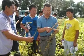 扎兰屯职业学院乡村振兴学院挂牌成立图片