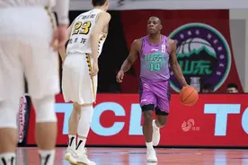 哈德森28分！山东西王105-104险胜浙江广厦止连败图片