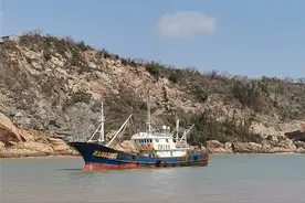 11级大风，5米高海浪，深圳远洋渔船翻船，“那是人命，再有困难，都要去营救”图片