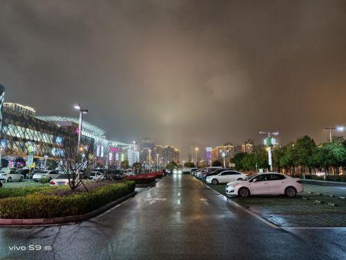 vivo S9评测：时尚轻薄5G旗舰，暗夜轻松照亮你的美