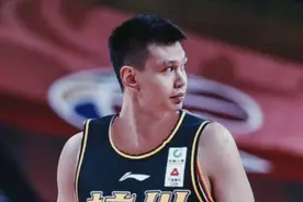 南宁仔许钟豪重回CBA 新征程首次被当“救火队员”图片
