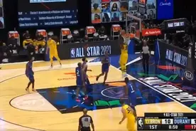 詹姆斯欲秀突破背扣 无奈最终“惨遭”篮筐盖帽图片