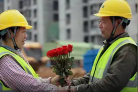 谢谢你陪我“搬砖”，撑起这个家……图片