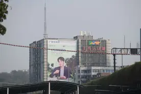 广州户外广告位置出让方式定了图片