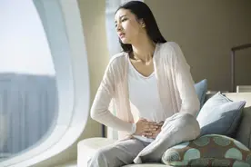 卵巢囊肿、宫颈糜烂要不要治？妇科医生教你看体检报告，健康是最好的节日礼物图片