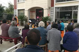 上海乡村阿姨的春天：股神，5G迷和追星族图片