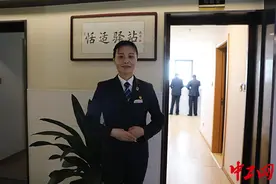 铁路“花木兰”：展卷英姿添飒爽，豪情须眉不让图片