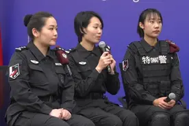巾帼不让须眉！上海特警警花带你了解不一样的她们视频封面