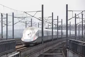 广铁24日继续停运部分列车，进出海南列车逐步恢复运行图片