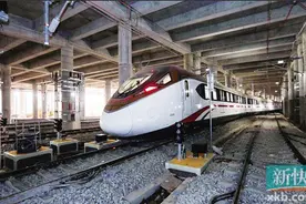 乘坐地铁十八号线 南沙半个钟到广州主城区图片