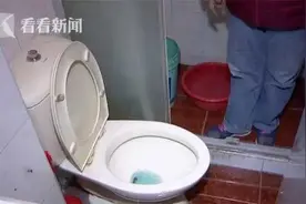 上海一小区居民每次上厕所都得通知邻居 否则就会面临这种尴尬……图片