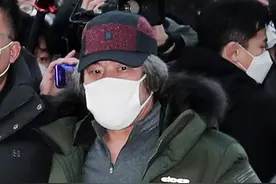 韩国将研发智能电子脚链 能实时监测赵斗淳是否饮酒图片